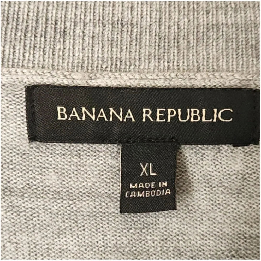 Banana Republic Men's 100%‎ Merino Wool V-Neck Sweater Size XL Gray Long Sleeve